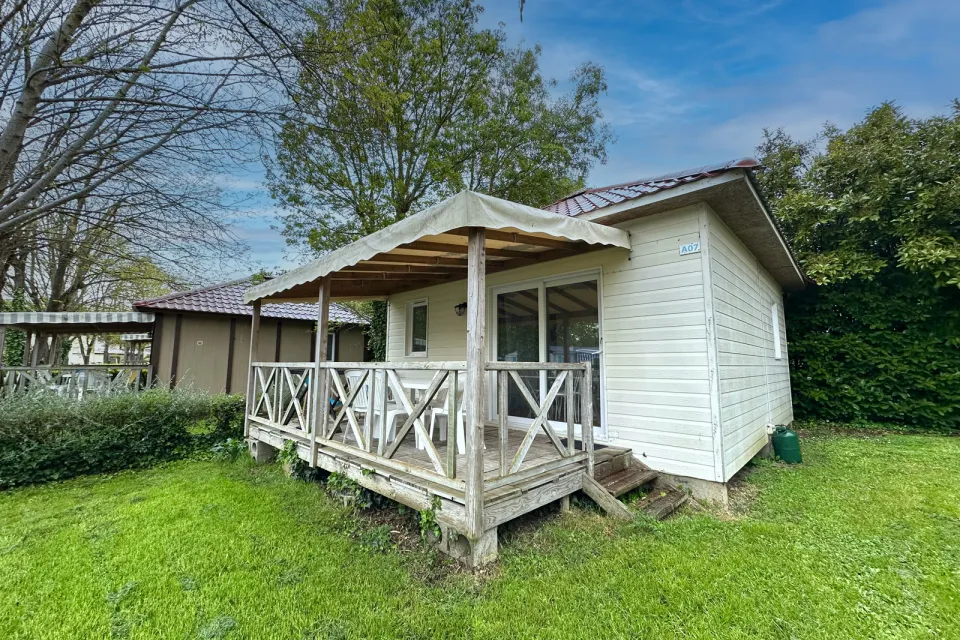 Camping familial avec piscine chauffées et ses ...