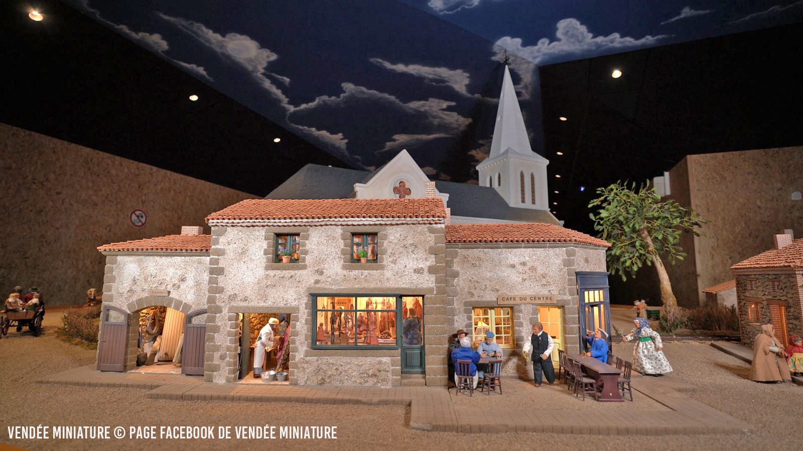 Découvrez l'histoire de notre village miniature en Vendée
